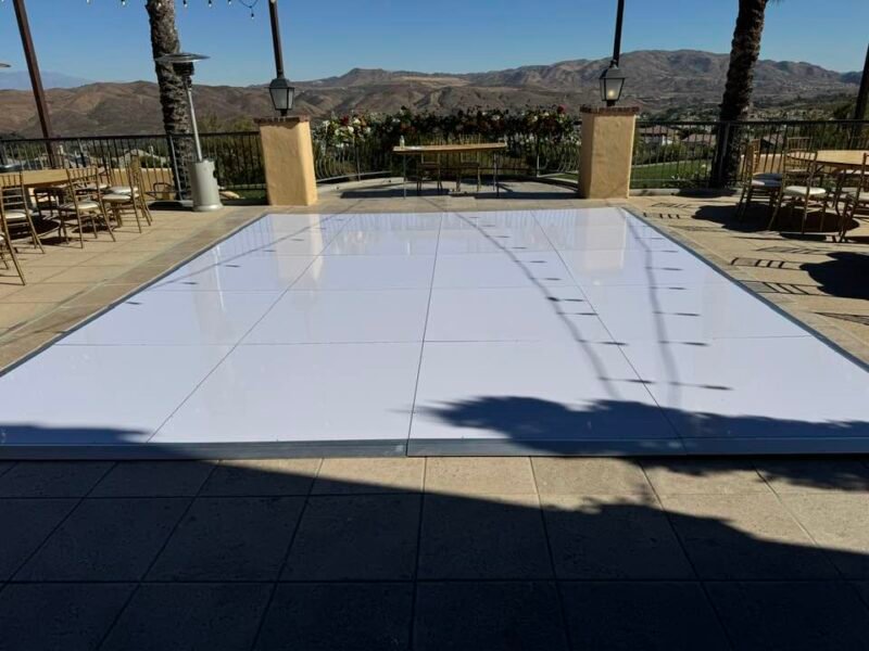 Checkered/Black/White Dance Floor 4x4 Ft.