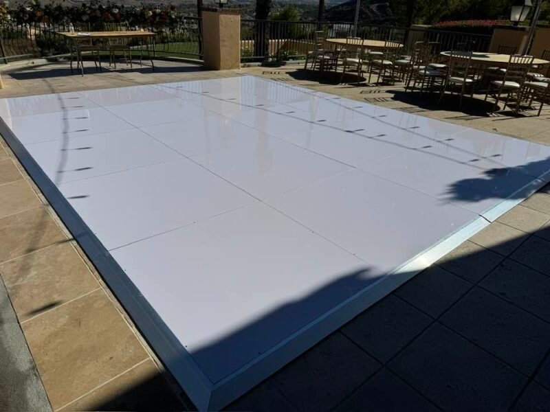 Checkered/Black/White Dance Floor 4x4 Ft.