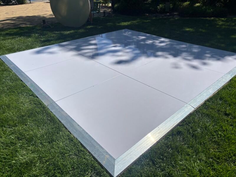 White dance floor 4x4 Ft.